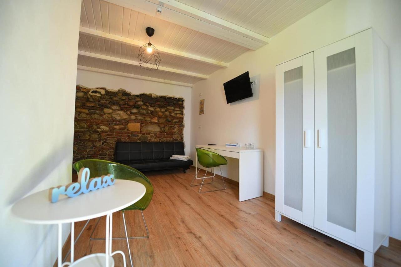 La Mosie Hotel Haţeg Екстериор снимка