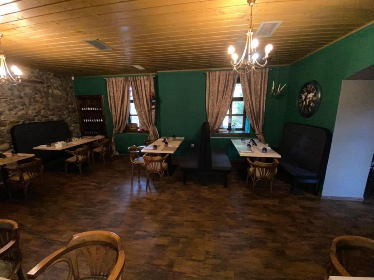 La Mosie Hotel Haţeg Екстериор снимка