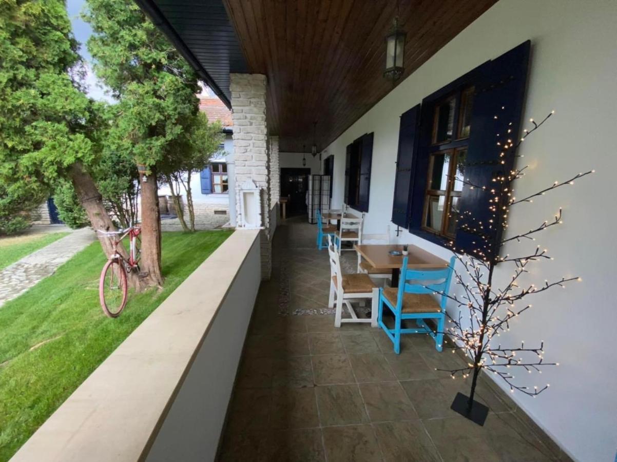 La Mosie Hotel Haţeg Екстериор снимка