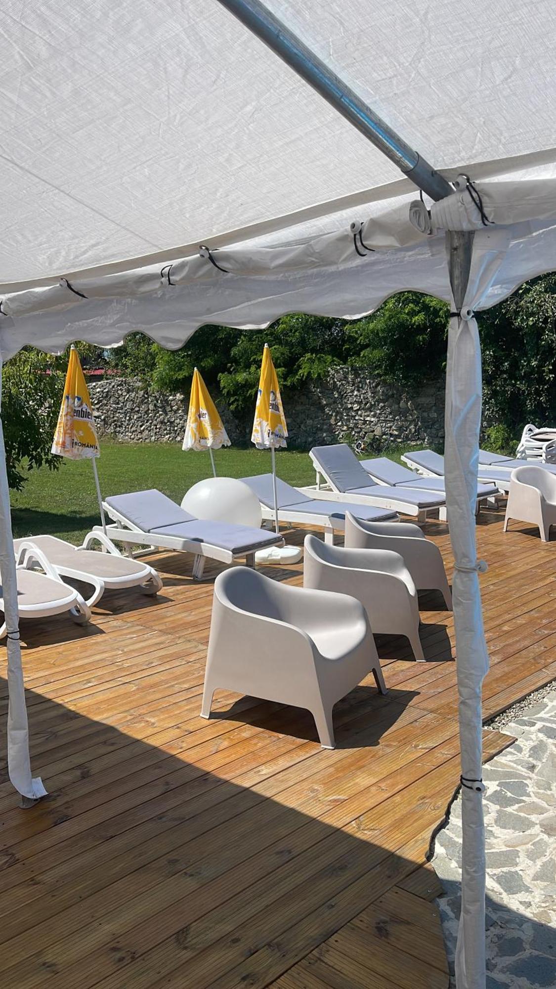 La Mosie Hotel Haţeg Екстериор снимка